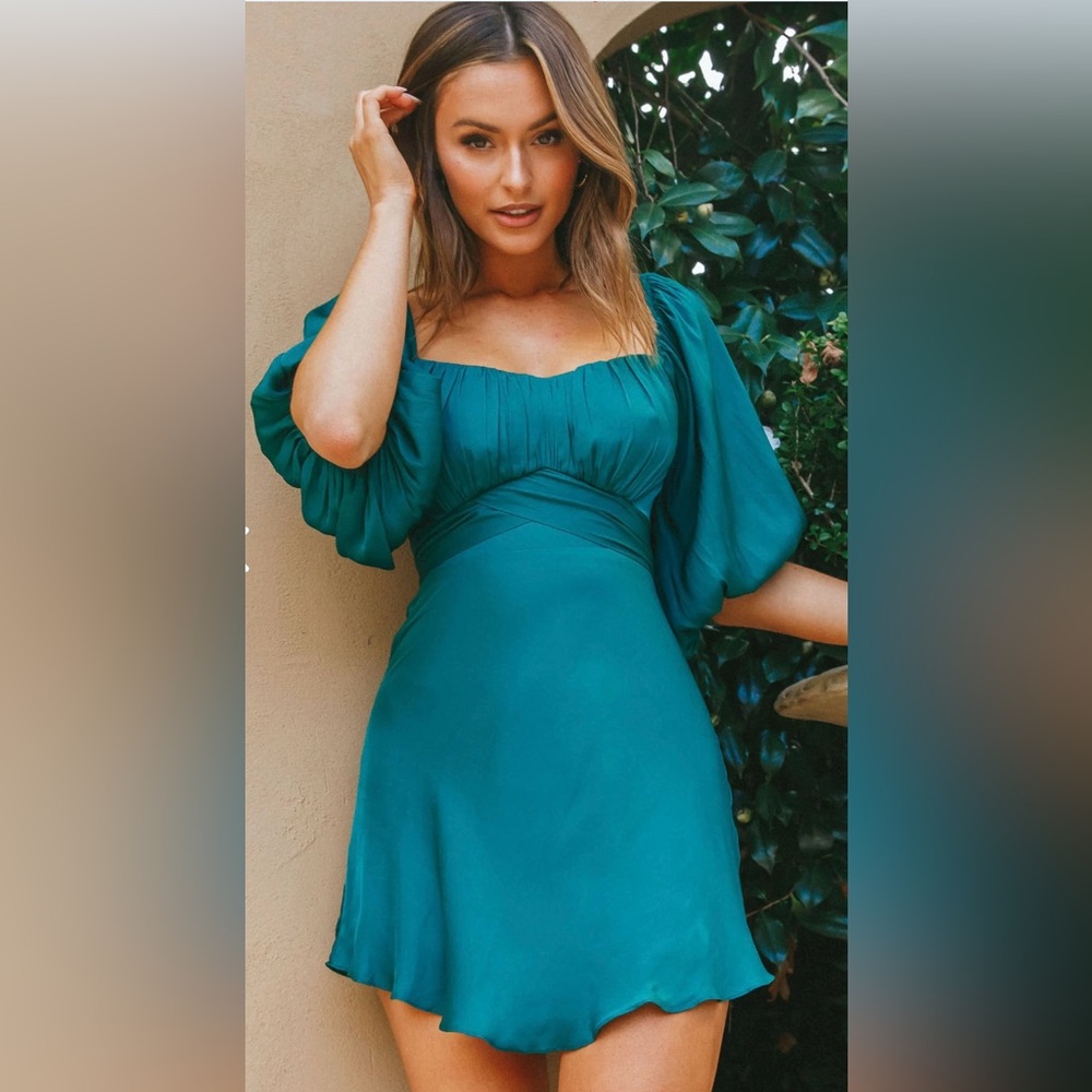 LINKA ON OR OFF-SHOULDER HALF SLEEVE TIE-BACK DRESS FOREST
GREEN